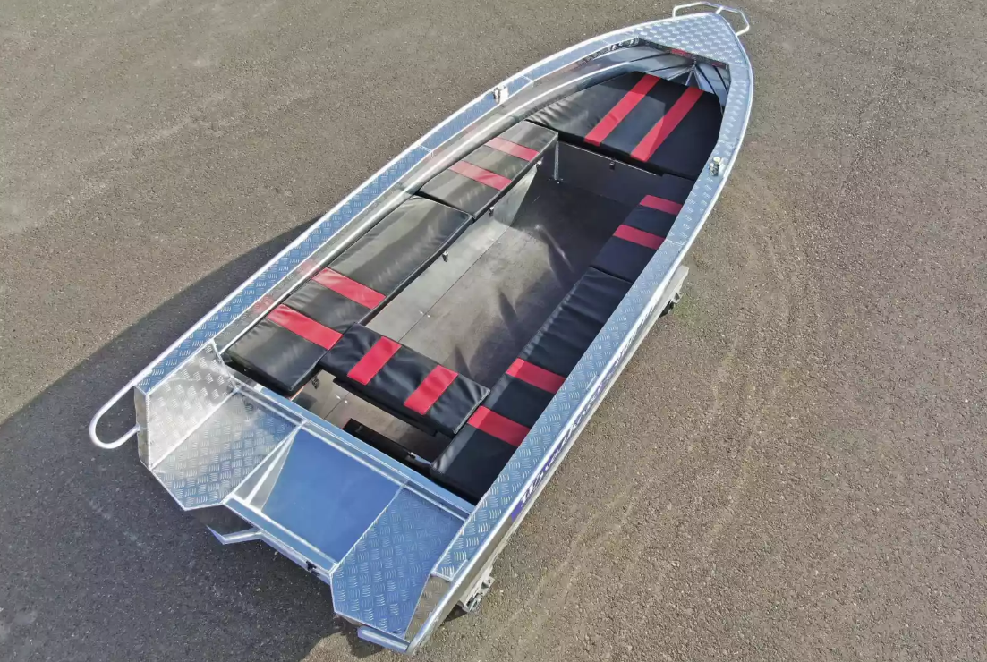 Алюминиевая лодка Wyatboat-390РМ увеличенный борт в Челябинске