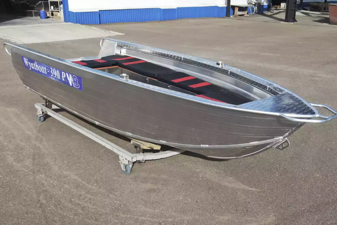 Алюминиевая лодка Wyatboat-390РМ увеличенный борт в Челябинске