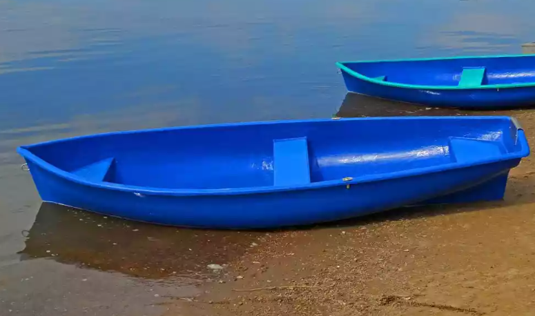 Стеклопластиковая лодка Омуль в Челябинске