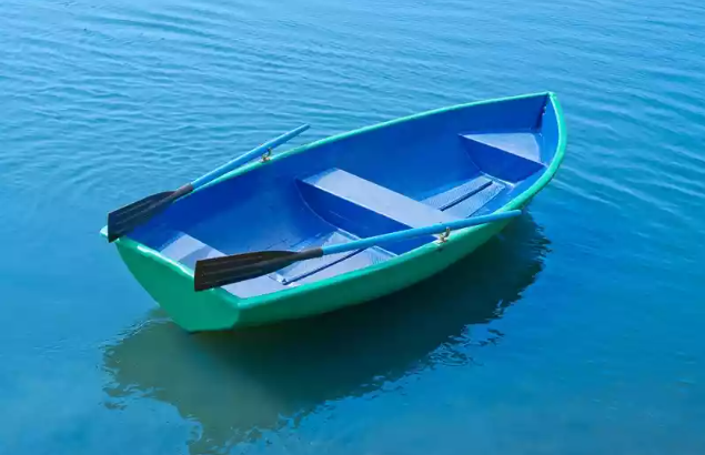Стеклопластиковая лодка Дельфин в Челябинске
