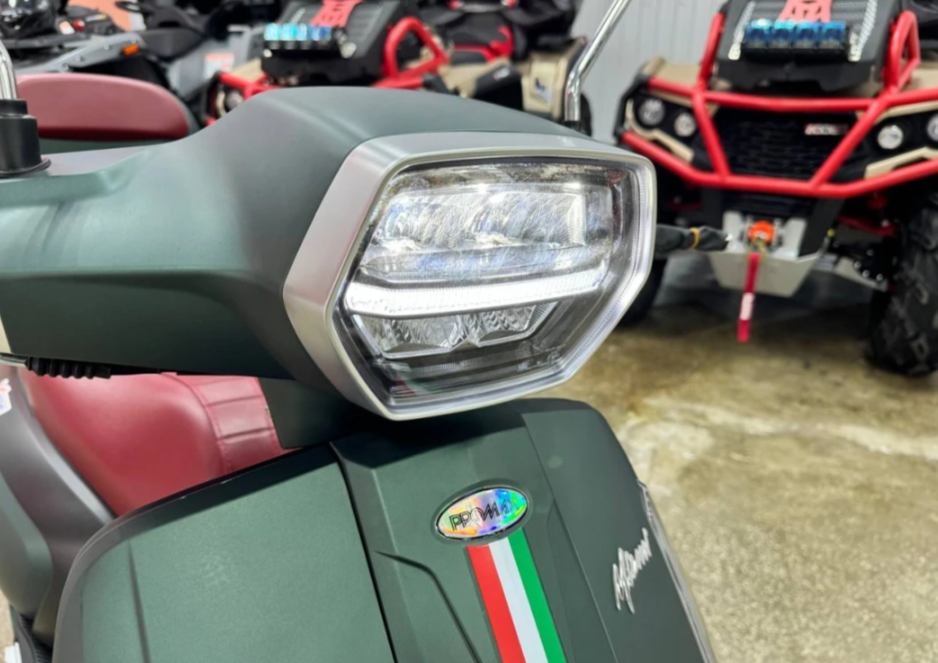 Скутер PROMAX Miami 240 (49) в Челябинске