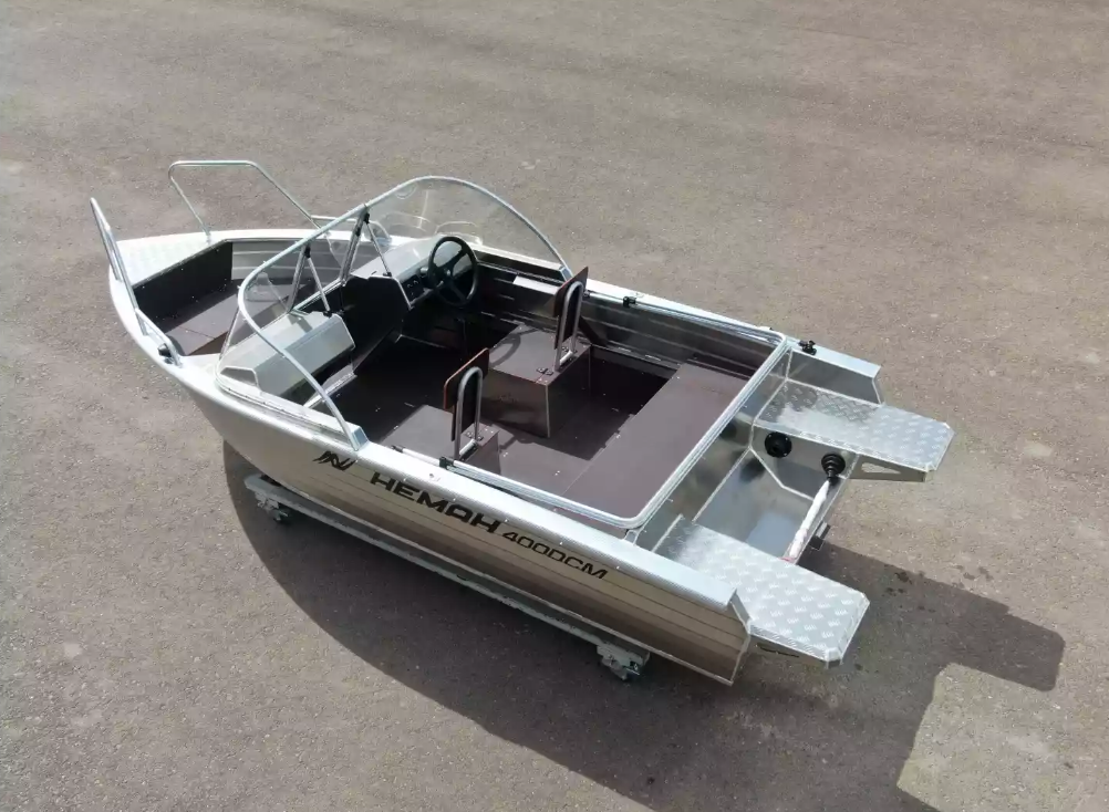 Алюминиевая лодка  Неман-400 DCM NEW в Челябинске