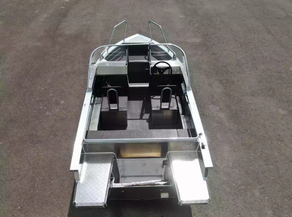 Алюминиевая лодка  Неман-400 DCM NEW в Челябинске