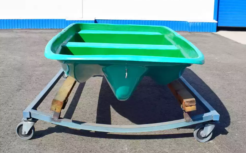 Стеклопластиковая лодка Старт (тримаран) в Челябинске