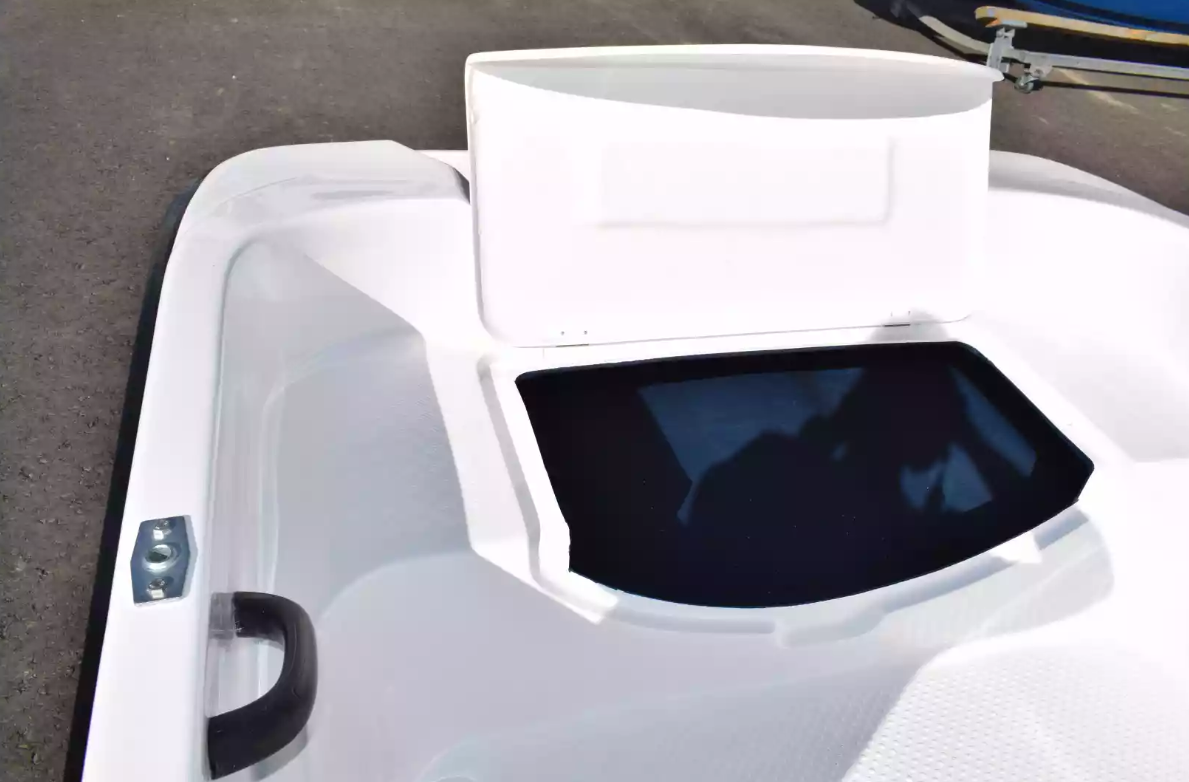 Стеклопластиковая лодка Пингвин (тримаран) в Челябинске