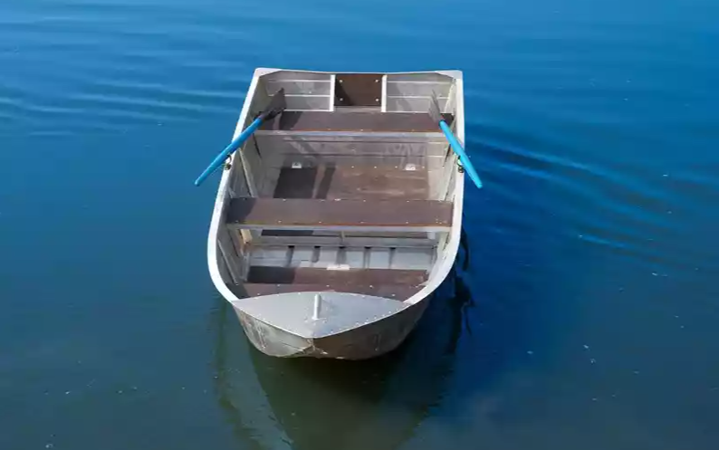 Алюминиевая лодка Вятка-Профи 37 в Челябинске