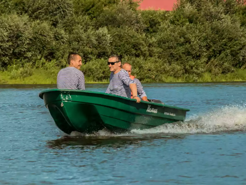 Стеклопластиковая лодка Neman-340 (тримаран) в Челябинске
