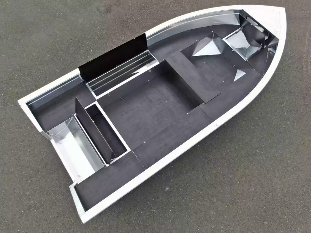 Алюминиевая лодка  Неман-420 в Челябинске