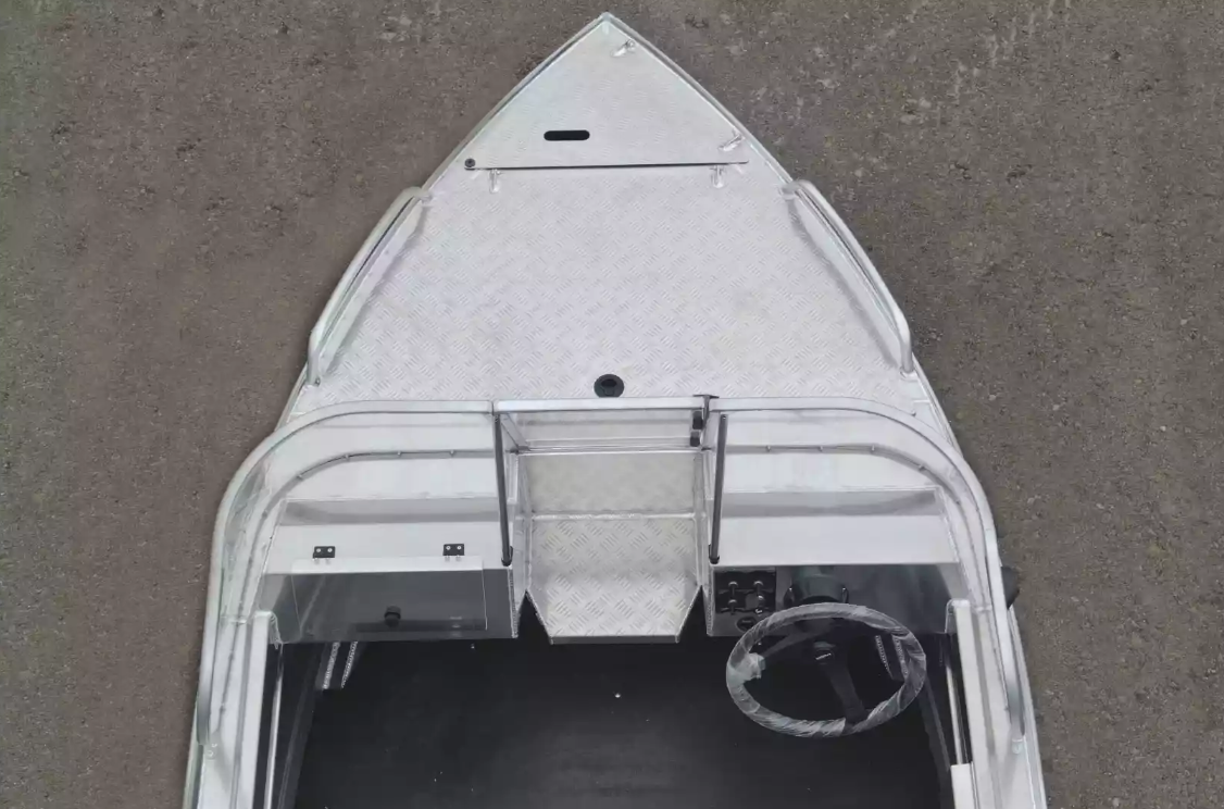 Алюминиевая лодка  Neman-400 PRO в Челябинске