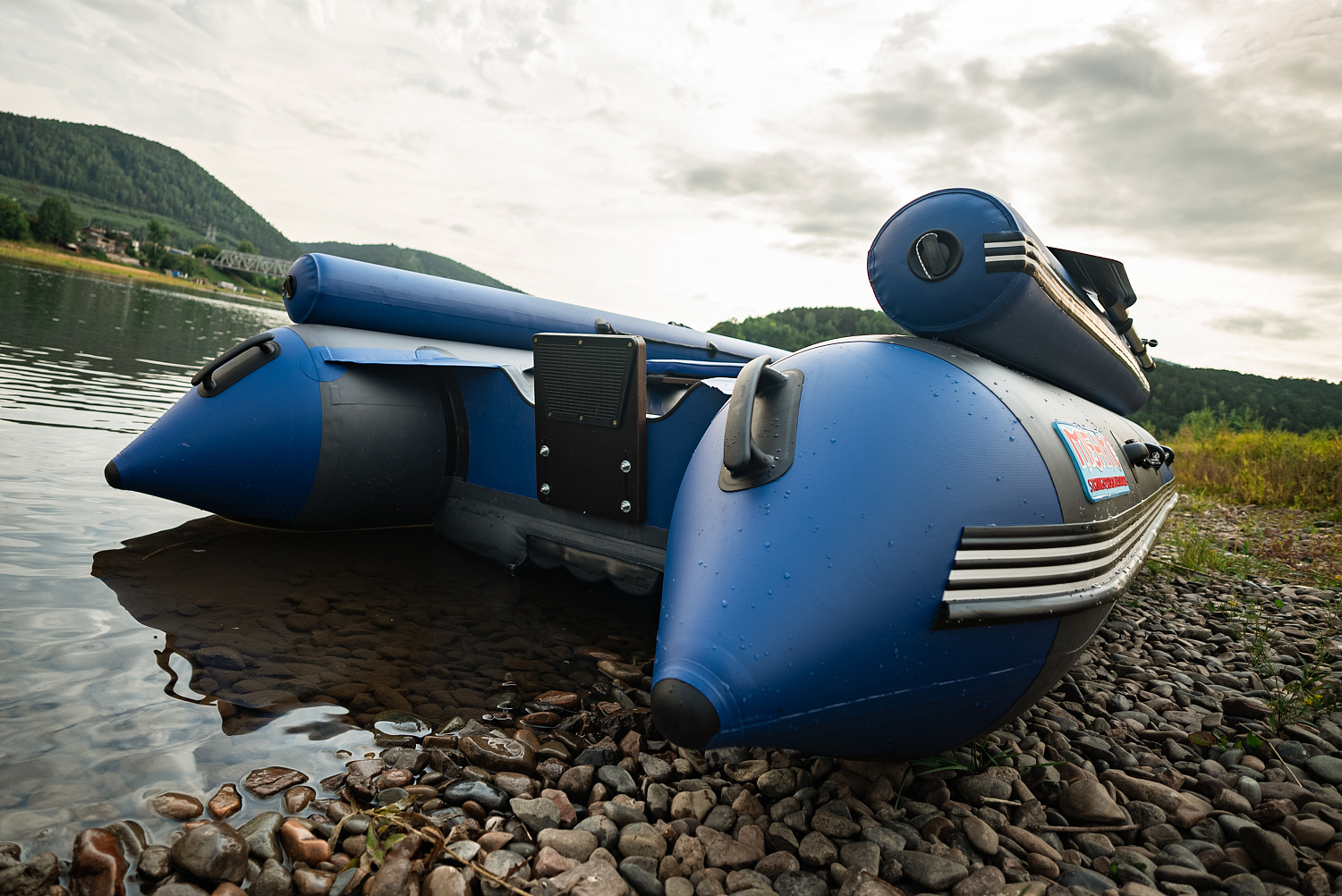 Лодка MISHIMO RIVER FJET PRO 410  под водомет в Челябинске