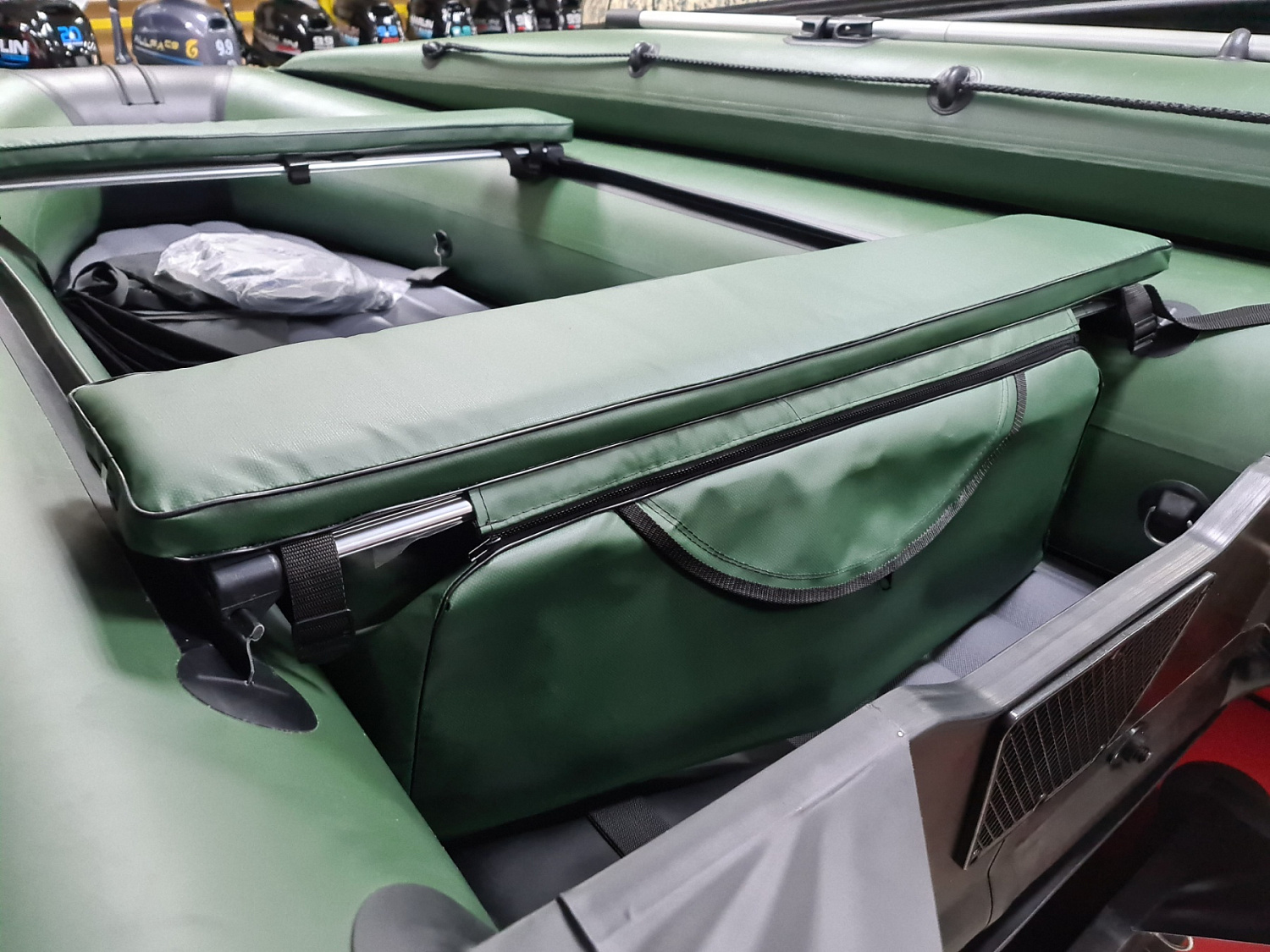 КОМПЛЕКТ МЯГКИХ НАКЛАДОК С СУМКОЙ ДЛЯ ЛОДОК 110Х20 ЗЕЛЕНЫЙ в Челябинске