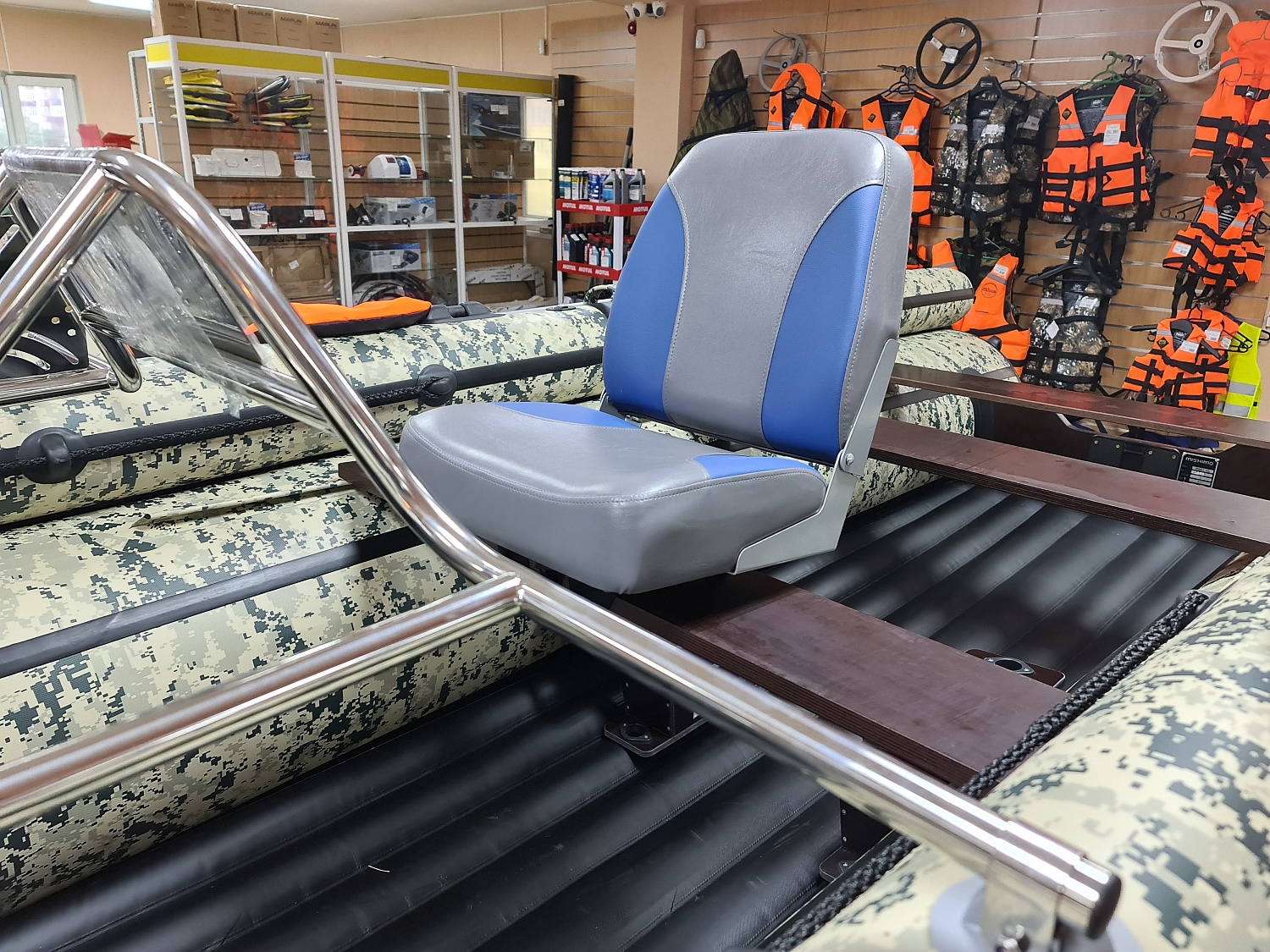 КРЕСЛО МЯГКОЕ РАСКЛАДНОЕ С ПОВОРОТНЫМ МЕХАНИЗМОМ ДЛЯ ЛОДОК в Челябинске