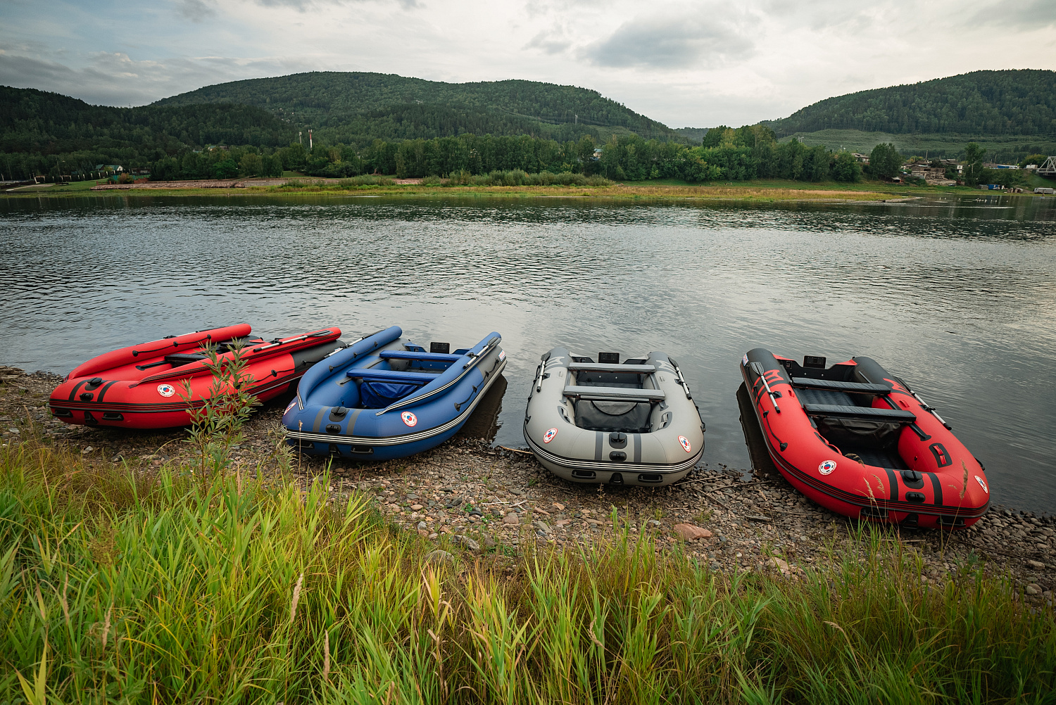 Лодка MISHIMO RIVER FJET PRO 410  под водомет в Челябинске