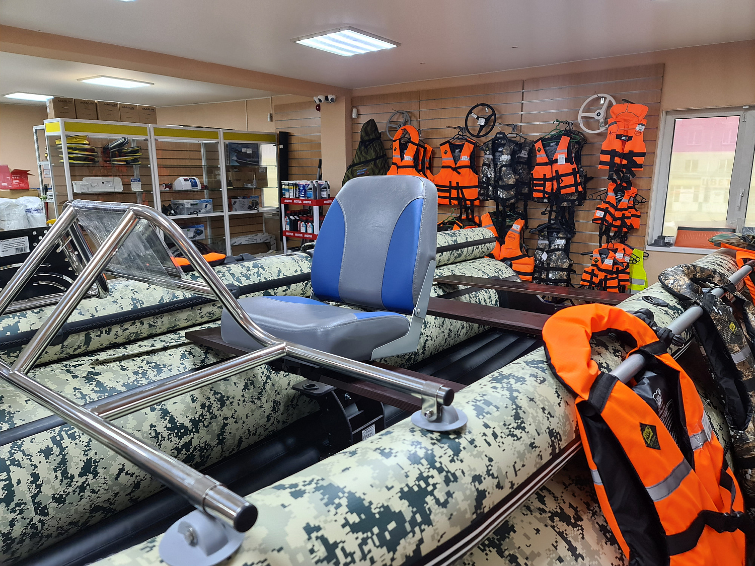 КРЕСЛО МЯГКОЕ РАСКЛАДНОЕ С ПОВОРОТНЫМ МЕХАНИЗМОМ ДЛЯ ЛОДОК в Челябинске