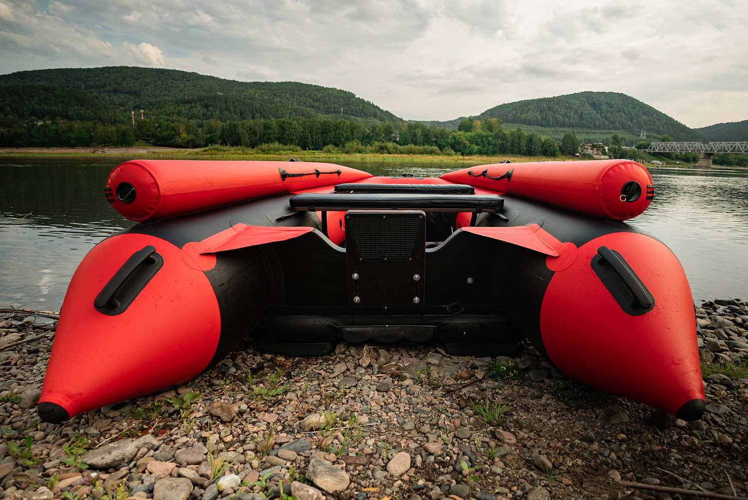 Лодка MISHIMO RIVER FJET PRO 410  под водомет в Челябинске