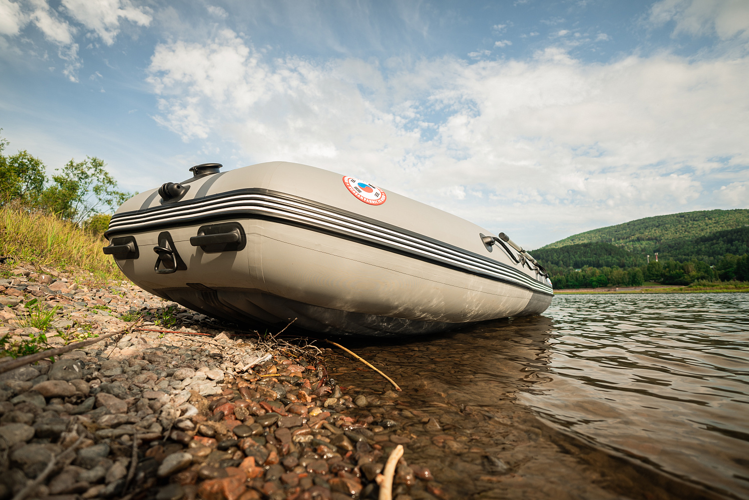 Лодка MISHIMO RIVER JET 390 под водомет в Челябинске