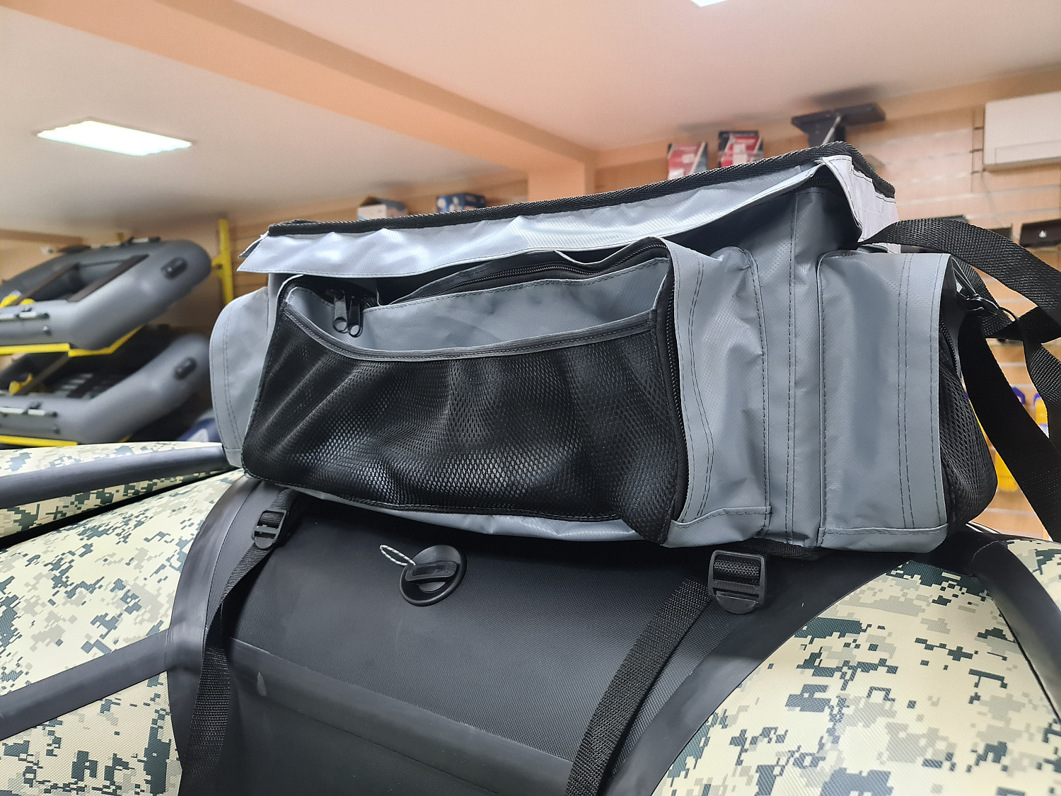 СУМКА ЛЮКС НА БАЛЛОН ДЛЯ ЛОДОК ПВХ 50Х25Х25 СМ в Челябинске